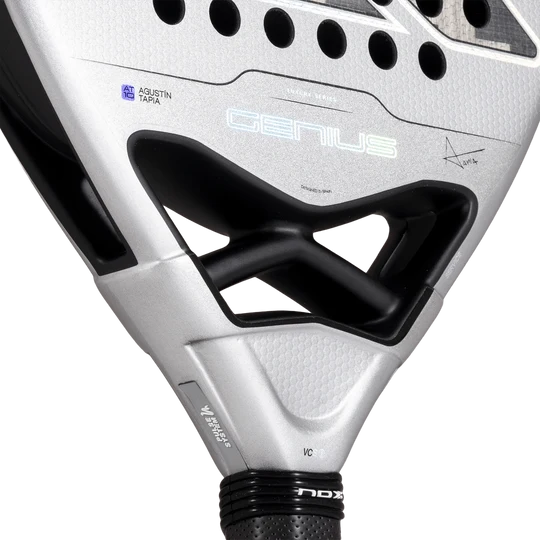 Pala Nox Genius Attack 12K Alum XTREM 2027 by Agustín Tapia