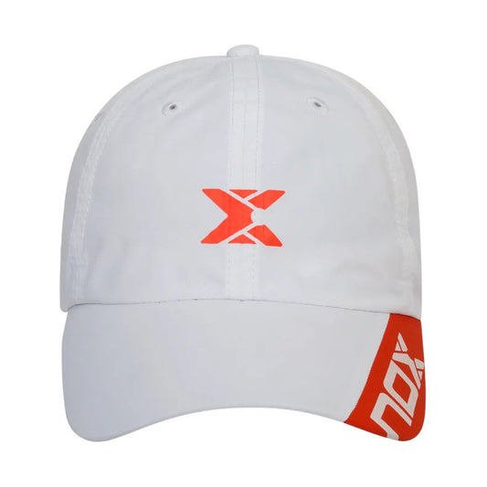 Gorro Nox Blanca Logo Rojo - Tenis y Padel Cuarta